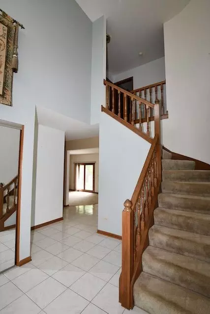 Entry Way - 1817 Charnbrook Dr, Mchenry, IL 60051 photo 2 of 4
