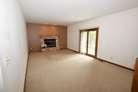 Living - 1817 Charnbrook Dr, Mchenry, IL 60051 photo 5 of 5