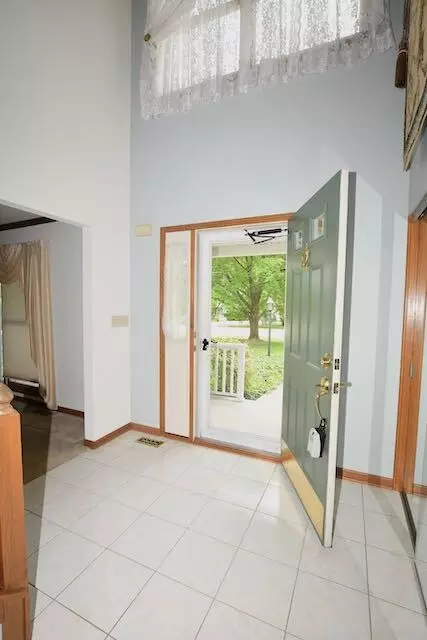 Entry Way - 1817 Charnbrook Dr, Mchenry, IL 60051 photo 1 of 4