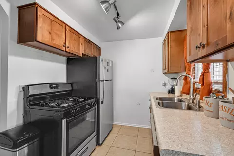 Kitchen - 145 Elm St, Park Forest, IL 60466 photo 2 of 2
