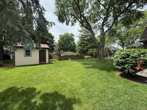 617 Oregon Ave, West Dundee, IL 60118 photo 6