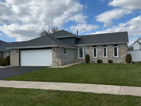 4412 Bretz Dr, Richton Park, IL 60471