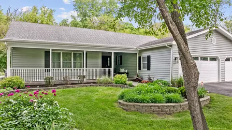 Exterior - 28 W140 Mack Rd, Wheaton, IL 60189 photo 3 of 11