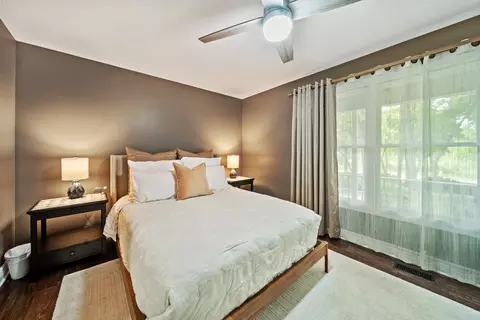 Bedroom - 28 W140 Mack Rd, Wheaton, IL 60189 photo 4 of 5