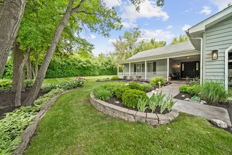 Exterior - 28 W140 Mack Rd, Wheaton, IL 60189 photo 10 of 11