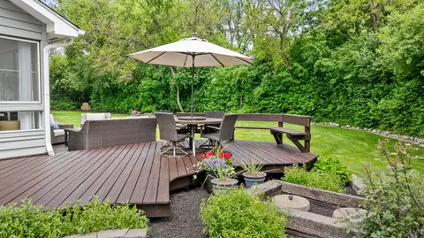 Exterior - 28 W140 Mack Rd, Wheaton, IL 60189 photo 7 of 11
