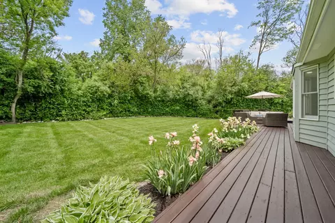 Exterior - 28 W140 Mack Rd, Wheaton, IL 60189 photo 5 of 11