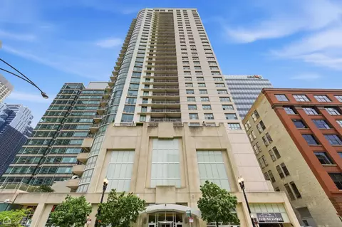 125 S Jefferson St #1308, Chicago, IL 60661