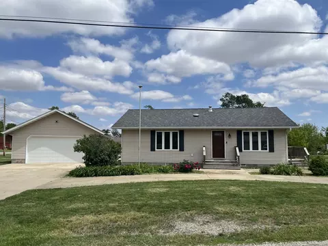 1043 W Mill St, Kewanee, IL 61443