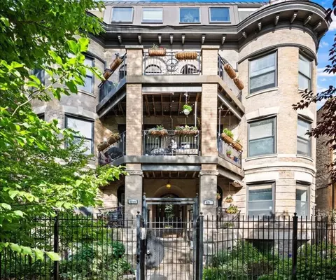 5217 N Winthrop Ave #G, Chicago, IL 60640