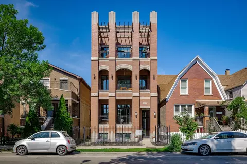 3252 N California Ave #1, Chicago, IL 60618