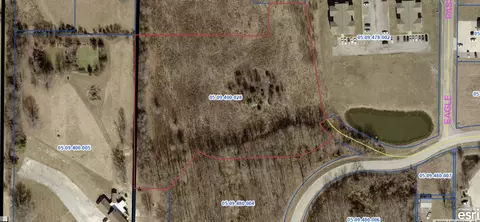 1120 Pin Oak Dr, Carterville, IL 62918