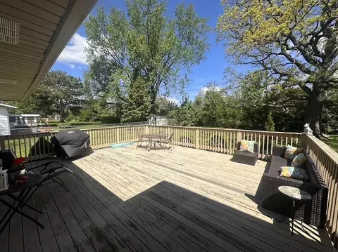 Exterior - 1006 Forest Dr, Elgin, IL 60123 photo 2 of 5