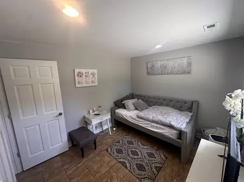 Bedroom - 1006 Forest Dr, Elgin, IL 60123 photo 8 of 8