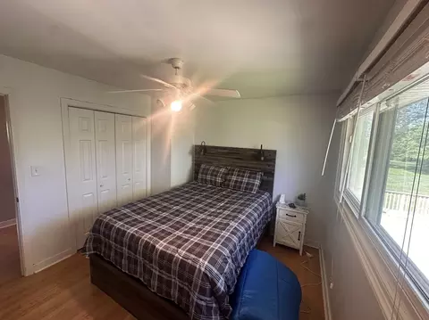 Bedroom - 1006 Forest Dr, Elgin, IL 60123 photo 4 of 8