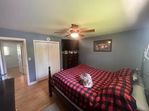 Bedroom - 1006 Forest Dr, Elgin, IL 60123 photo 1 of 8