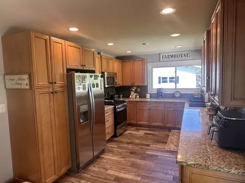 Kitchen - 1006 Forest Dr, Elgin, IL 60123 photo 1 of 4