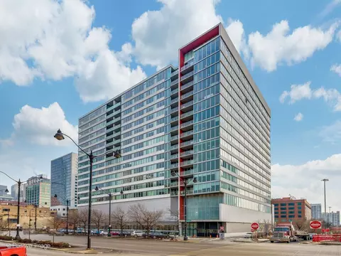 659 W Randolph St #1206, Chicago, IL 60661