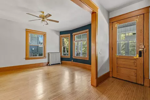 Living - 620 10 St, Moline, IL 61265 photo 1 of 3