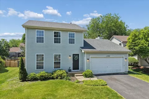 2749 Stuart Kaplan Dr, Aurora, IL 60503