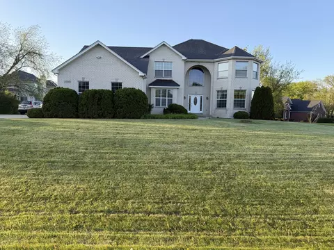 15 N805 Pheasant Field Ln, Hampshire, IL 60140