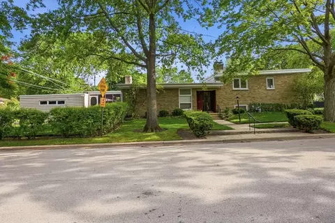 600 Florence Ave, Evanston, IL 60202