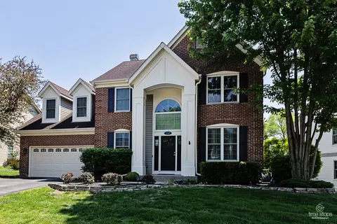 335 Wentworth Ln, Bartlett, IL 60103
