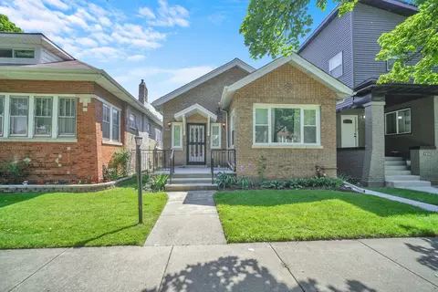 7707 S Ridgeland Ave, Chicago, IL 60649
