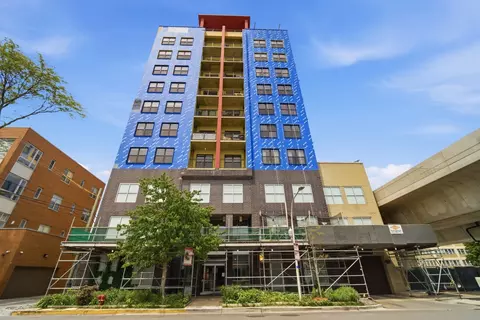 1122 W Catalpa Ave #910, Chicago, IL 60640