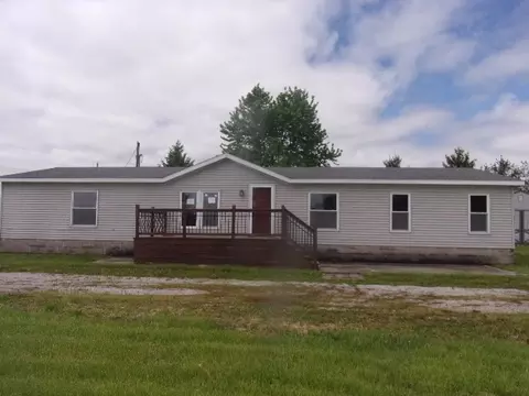 854 County Highway 12, Tower Hill, IL 62571
