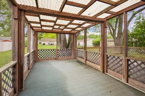 Exterior - 500 Audubon St, Hoffman Estates, IL 60169 photo 3 of 6