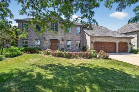 2008 Palmer Dr, Naperville, IL 60564