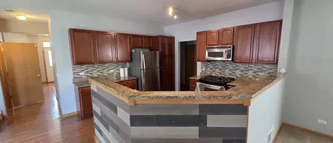 Kitchen - 697 Periwinkle Ln, Aurora, IL 60504 photo 7 of 7