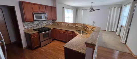 Kitchen - 697 Periwinkle Ln, Aurora, IL 60504 photo 1 of 7
