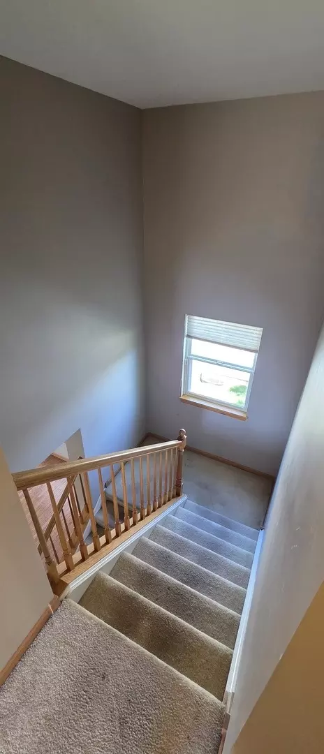 Entry Way - 697 Periwinkle Ln, Aurora, IL 60504 photo 2 of 2