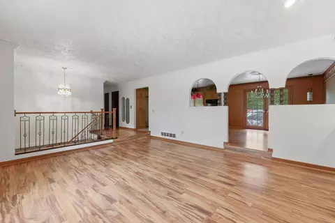 Living - 3001 2nd St, Moline, IL 61265 photo 3 of 4