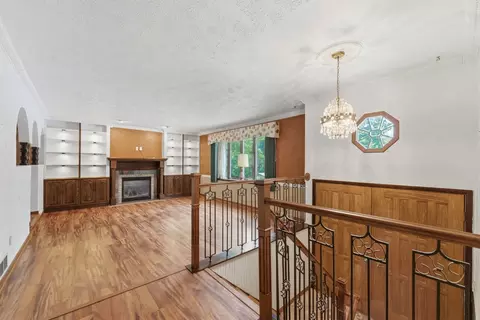 Living - 3001 2nd St, Moline, IL 61265 photo 2 of 4