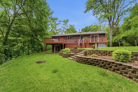 Exterior - 3001 2nd St, Moline, IL 61265 photo 6 of 8