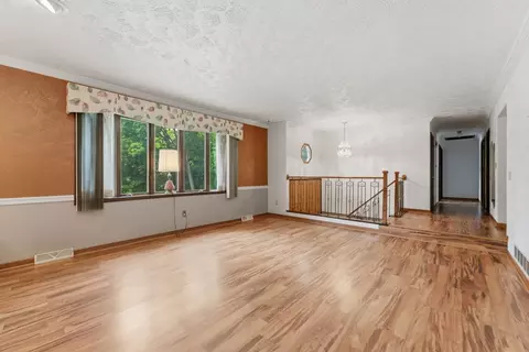 Living - 3001 2nd St, Moline, IL 61265 photo 4 of 4