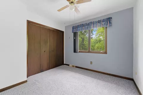 Bedroom - 3001 2nd St, Moline, IL 61265 photo 2 of 2