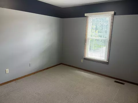 3132 Eagle Creek Dr, Bloomington, IL 61704 photo 27