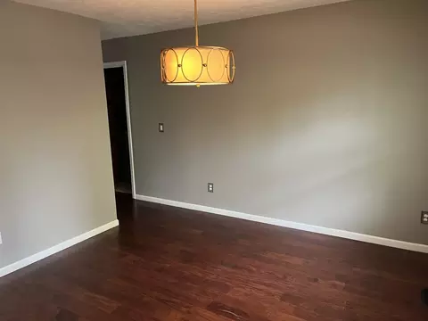 3132 Eagle Creek Dr, Bloomington, IL 61704 photo 11