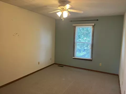3132 Eagle Creek Dr, Bloomington, IL 61704 photo 31