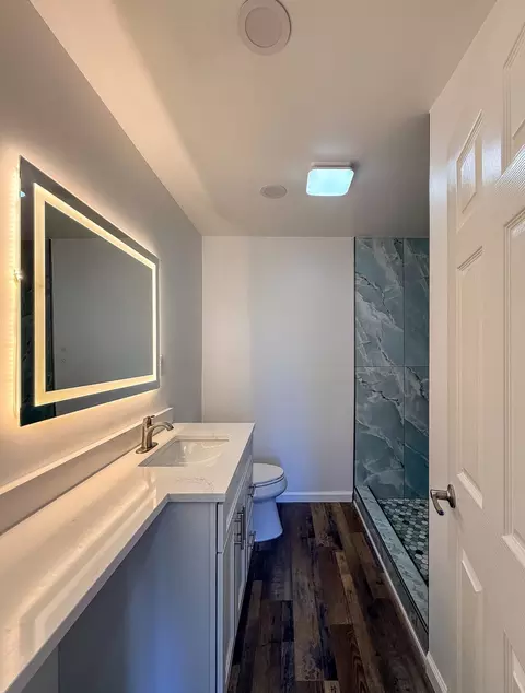Bath - 2814 Cardinal Dr, Rolling Meadows, IL 60008 photo 5 of 6