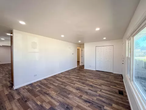Living - 2814 Cardinal Dr, Rolling Meadows, IL 60008 photo 7 of 7