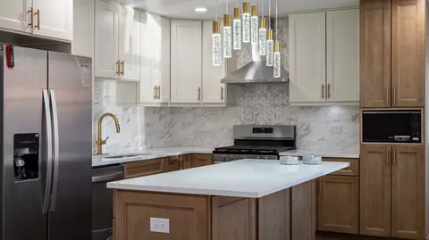 Kitchen - 2814 Cardinal Dr, Rolling Meadows, IL 60008 photo 1 of 4