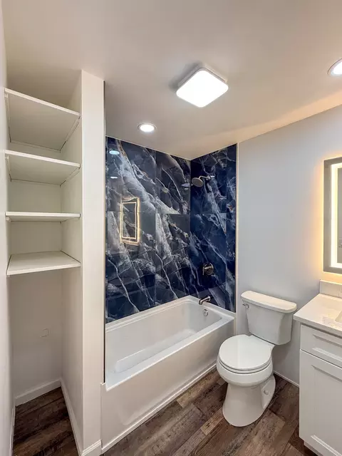 Bath - 2814 Cardinal Dr, Rolling Meadows, IL 60008 photo 1 of 6