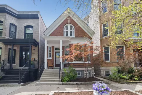 2023 W Walton St, Chicago, IL 60622