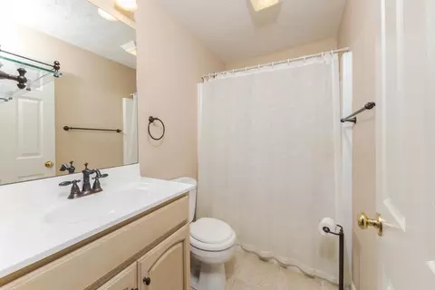 Bath - 2004 Withers Ln, Bloomington, IL 61704 photo 6 of 6
