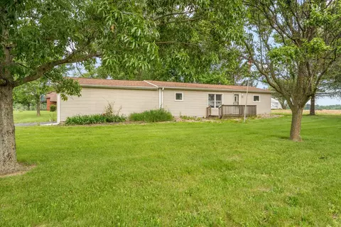 462 County Road 2600 N, Mahomet, IL 61853